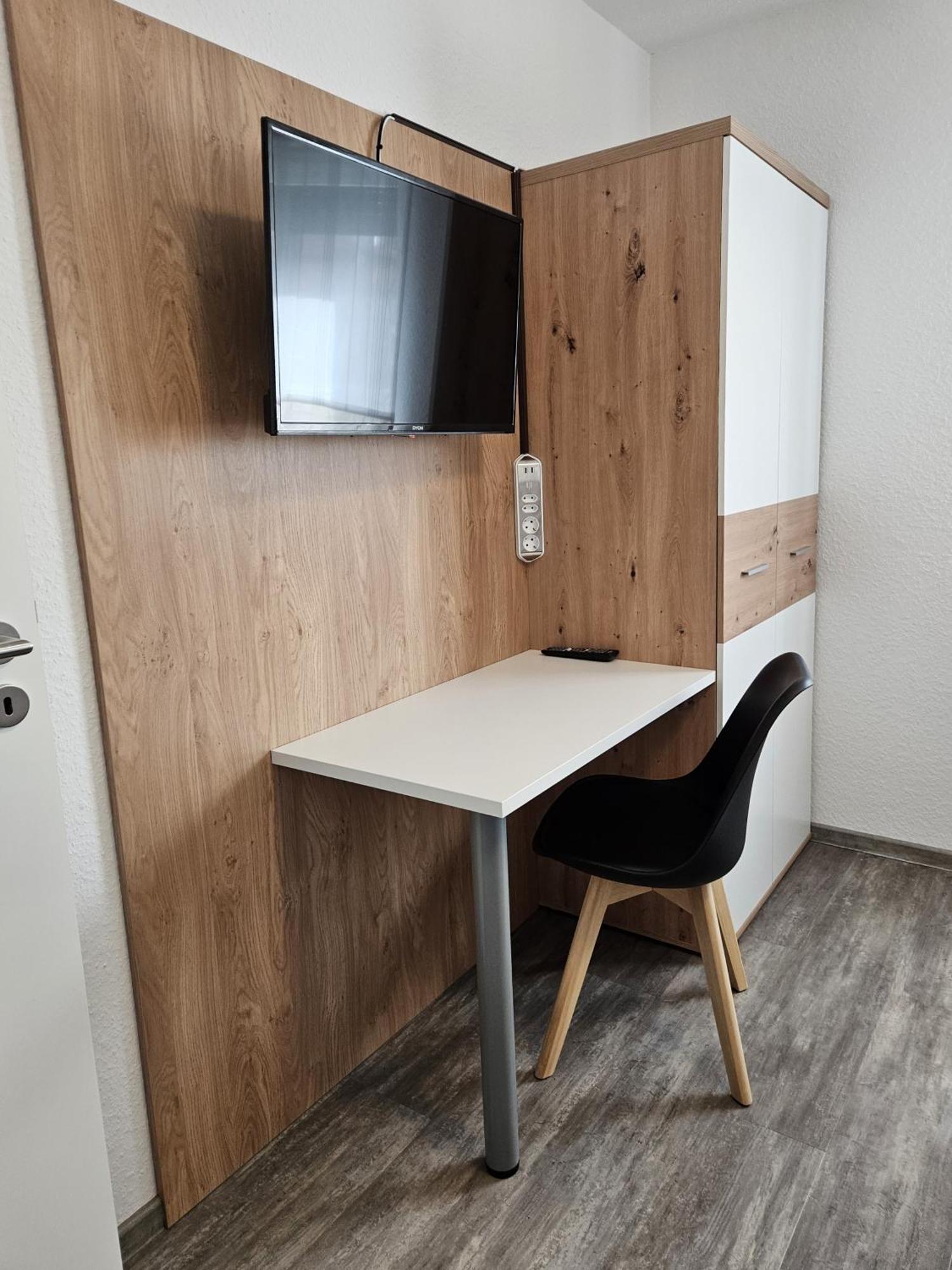 Flat11 4-Zi Wohnung Messe Karlsruhe Райнщетен Екстериор снимка